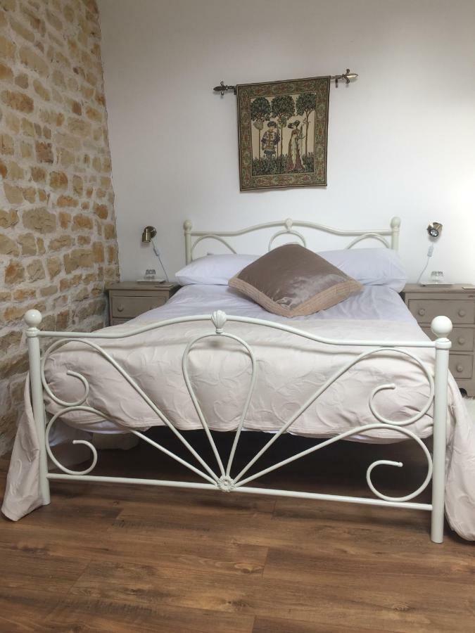 No 3 Route De Lingramiere Bed & Breakfast La Ferte-Mace Luaran gambar